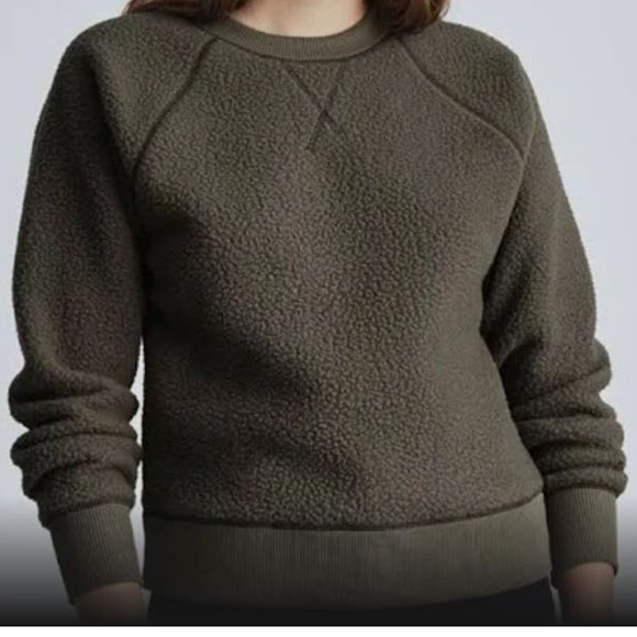 Everlane Sweaters - Everlane The Renew Fleece Green Size M